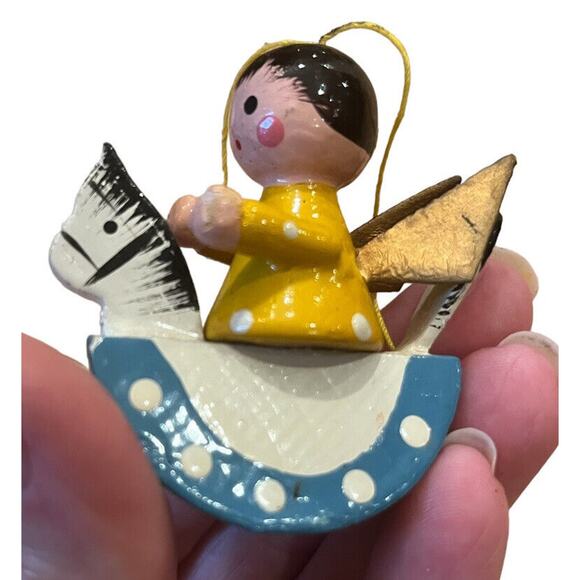 Set Of 4 VTG Wooden Ornaments Rocking Horse Angel Drummer Band Major Miniatures - Picture 4 of 9